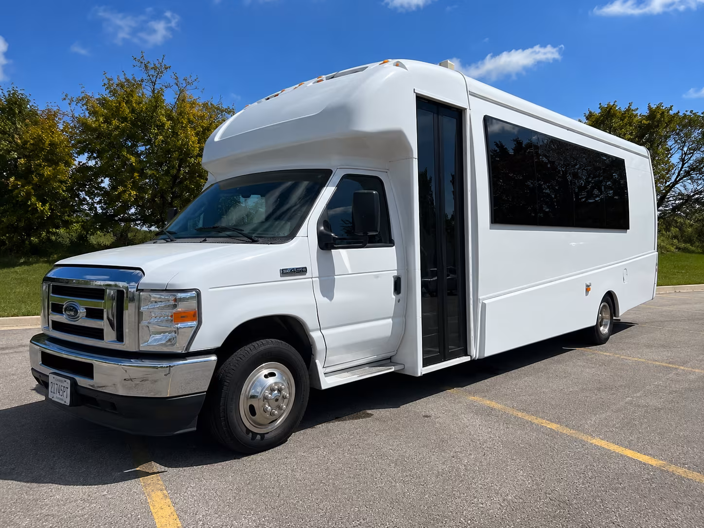 Wellington Winery Tour & Pub Crawl Transportation party bus exterior