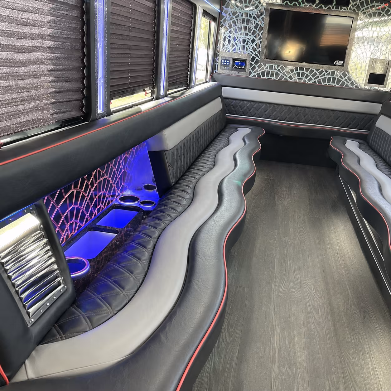 West Palm Beach Homecoming & Prom Party Bus Rentals